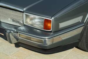 Immagine 15/50 di Cadillac Seville (1988)