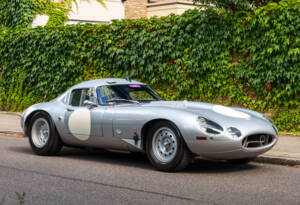 Image 2/27 of Jaguar E-Type &quot;Low Drag Coupé&quot; (1962)