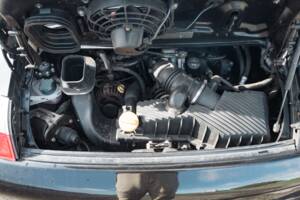 Image 13/50 of Porsche 911 Carrera 4 (2001)