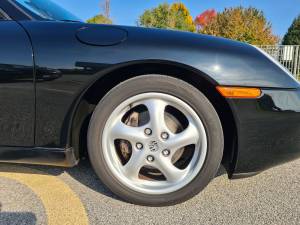 Image 14/18 of Porsche Boxster (2000)