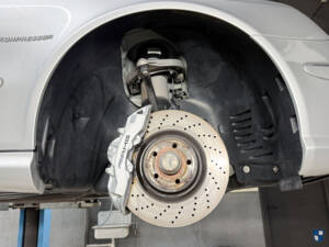 Image 42/84 of Mercedes-Benz E 55 AMG (2002)