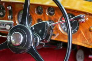 Image 9/49 of Bentley S 3 Continental Flying Spur (1964)