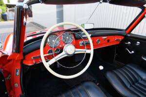 Image 15/53 de Mercedes-Benz 190 SL (1962)