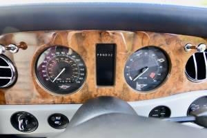 Image 41/50 of Bentley Continental R (1996)