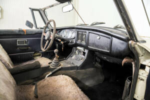 Bild 12/50 von MG MGB (1971)
