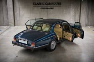 Imagen 97/99 de Daimler Double Six (1993)