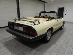 Bild 4/15 von Alfa Romeo 1.6 Spider (1983)