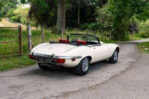 Bild 4/50 von Jaguar E-Type V12 (1971)