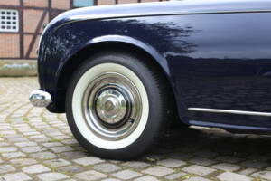 Afbeelding 4/47 van Bentley S1 DHC Park Ward (1956)