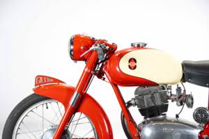 Image 27/50 of Gilera DUMMY (1956)