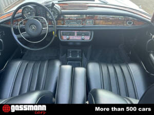 Imagen 12/15 de Mercedes-Benz 280 SE 3,5 (1970)