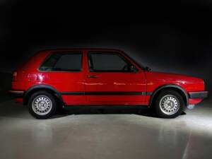 Bild 1/26 von Volkswagen Golf II 1.6 (1990)