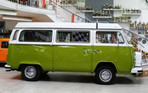 Image 6/25 de Volkswagen T2b Camper (1979)