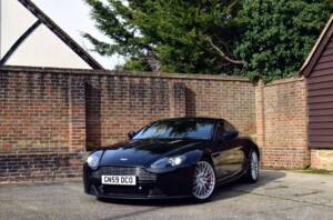 Afbeelding 49/50 van Aston Martin V8 Vantage (2009)