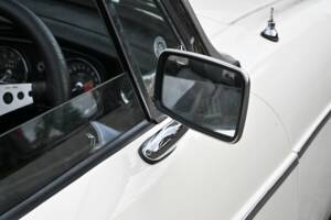 Image 30/50 of MG MGB (1972)