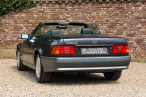 Image 2/50 of Mercedes-Benz 500 SL (1992)