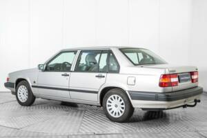 Bild 6/50 von Volvo 940 2.3i (1996)
