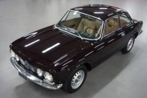 Bild 6/60 von Alfa Romeo Giulia GT 1300 Junior (1975)