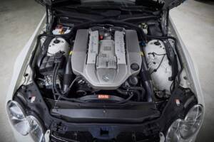 Image 68/99 de Mercedes-Benz SL 55 AMG (2005)
