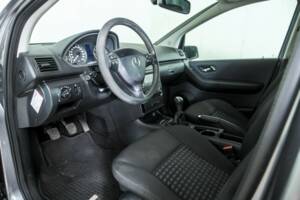 Bild 15/43 von Mercedes-Benz A 160 CDI (2010)