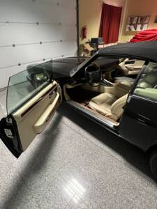 Image 1/9 de Jaguar XJS 4.0 (1995)