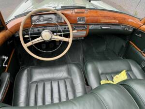 Image 31/50 of Mercedes-Benz 220 S Cabriolet (1958)