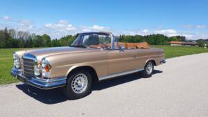 Image 7/38 of Mercedes-Benz 280 SE 3,5 (1969)