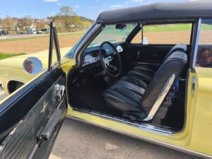 Bild 7/18 von Chevrolet Corvair Monza Convertible (1964)