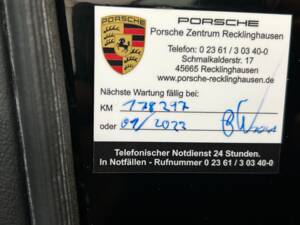 Bild 30/32 von Porsche 911 Carrera 3.2 (WTL) (1985)