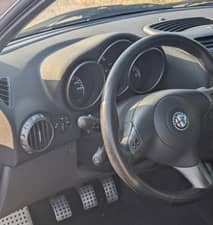 Image 90/111 of Alfa Romeo 147 3.2 GTA (2002)