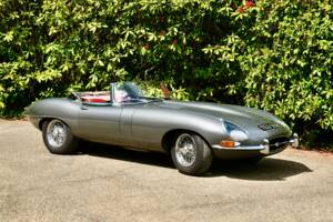 Bild 13/14 von Jaguar E-Type 4.2 (1965)