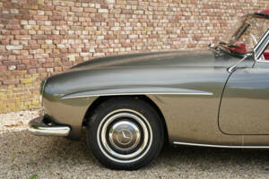 Image 37/50 of Mercedes-Benz 190 SL (1960)