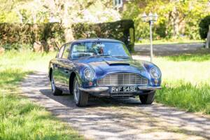 Afbeelding 21/50 van Aston Martin DB 6 (1967)