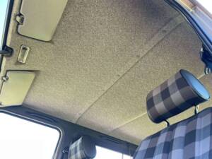 Image 31/39 of Mercedes-Benz 230 GE (SWB) (1986)