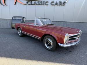 Image 4/50 of Mercedes-Benz 230 SL (1966)