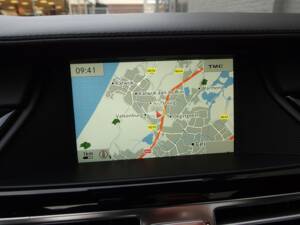 Image 51/97 of Mercedes-Benz CLS 63 AMG S 4MATIC (2013)