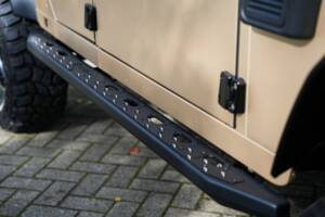 Bild 43/58 von Land Rover Defender 110 (2013)