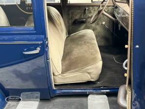 Image 13/20 of Chevrolet Master (1939)