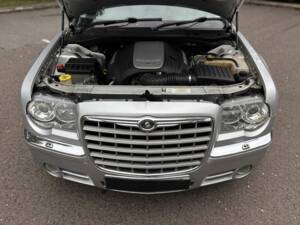 Image 19/50 of Chrysler 300 S (2008)