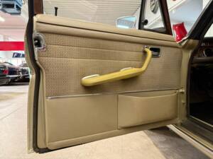 Bild 5/17 von Mercedes-Benz 280 SE (1971)