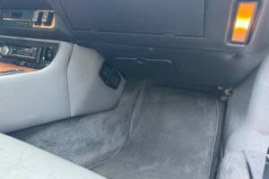 Image 38/47 of Jaguar XJ-S 3.6 (1988)