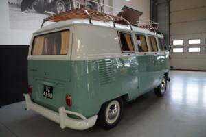 Image 29/50 of Volkswagen T1 panel van (1964)