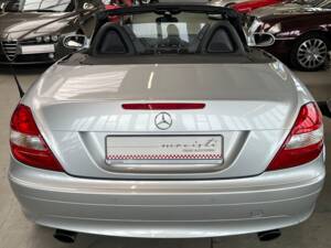 Bild 26/39 von Mercedes-Benz SLK 200 Kompressor (2005)