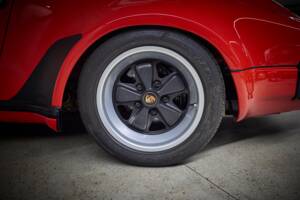 Immagine 37/96 di Porsche 911 Speedster 3.2 (1989)