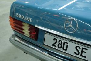 Bild 14/50 von Mercedes-Benz 280 SE (1983)