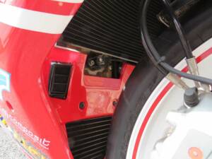 Bild 26/40 von Ducati 1098 R (2008)