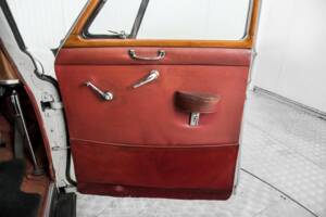 Image 21/50 de Rover 100 (1962)