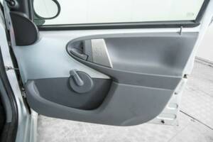 Image 34/48 of Toyota Aygo (2010)