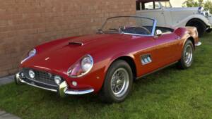 Image 1/50 de Ferrari 250 GTE (1962)