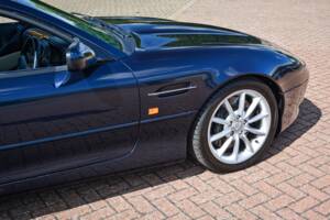 Bild 24/50 von Aston Martin DB 7 Vantage Volante (2001)